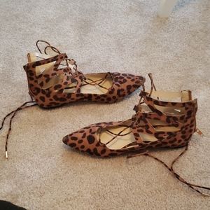 Like new Lace up leopard print flats